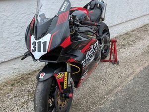DUCATI PANIGALE V4