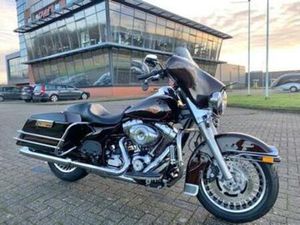 HARLEY-DAVIDSON FLHTC STREETGLDE LIMITED (BJ 2011) — MOTOREN | HARLEY-DAVIDSON — MARKTPLAATS