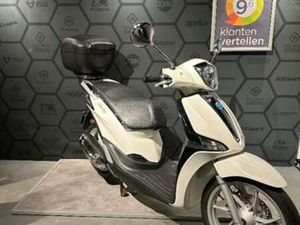 PIAGGIO LIBERTY 45KM/U 2019 INCLUSIEF GARANTIE 1E EIGENAAR — SCOOTERS | PIAGGIO — MARKTPLAATS