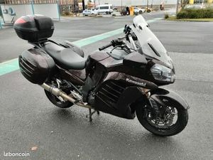 KAWASAKI GTR 1400