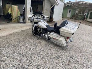 HARLEY DAVIDSON ELECTRA GLIDE