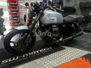 MOTO GUZZI V7 À VENDRE 100EME ANNIV