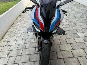 BMW M 1000 RR