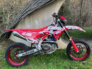 450 CRF SUPERMOTARD