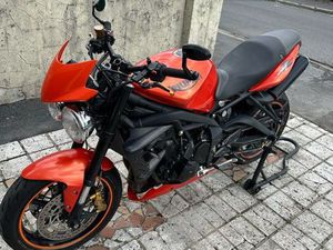 TRIUMPH STREET TRIPLE R