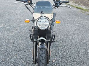 ROYAL ENFIELD INTERCEPTOR 650 BLACK RAY