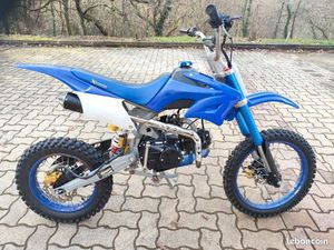 MOTO CROSS YCF 125