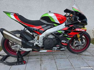 APRILIA RSV4 FACTORY PISTE AVEC CARTE GRISE OK