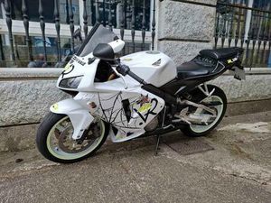 HONDA - HONDA CBR 600 RR