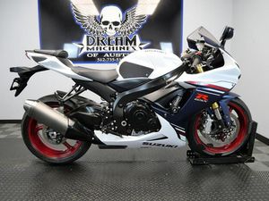 2025 SUZUKI GSX-R750