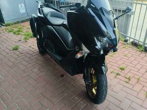 YAMAHA TMAX 530 NERO