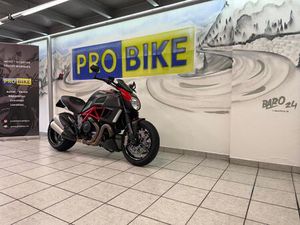 DIAVEL 1200 CARBON
