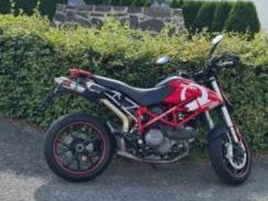 DUCATI HYPERMOTARD 796
