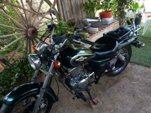 SUZUKI - MARAUDER 250