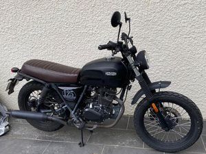 MOTO BRIXTON 125