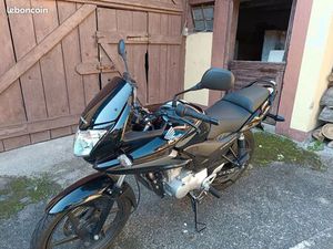 HONDA CBF 125 - EXCELLENT ÉTAT