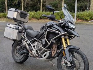 TIGER 1200 RALLY EXPLORER URGENT DÉPART ÉTRANGER