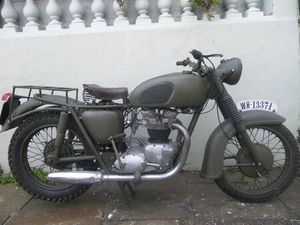 1967 TRIUMPH TROPHY TR6R 'THE GREAT ESCAPE' REPLICA A VENDRE