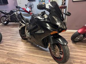 2005 HONDA VFR800 FI