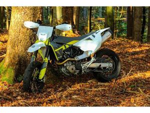 HUSQVARNA 701 SUPERMOTO 2022 - 8000KM