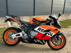 HONDA CBR 1000 RR REPSOL