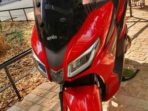 SCOOTER APRILIA SXR