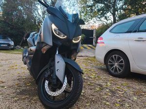 YAMAHA X-MAX ABS 300