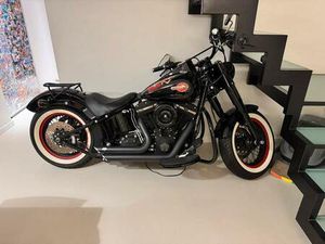 ② HARLEY DAVIDSON SOFTAIL SLIM