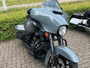 ② STREET GLIDE SPECIAL NARDO GREY