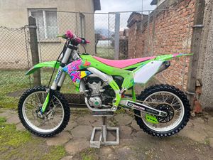 KAWASAKI KX 450F →