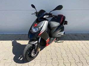 APRILIA SR MOTARD 125