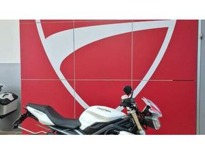 VENDO TRIUMPH STREET TRIPLE S (2017 - 19) USATA A BAREGGIO (CODICE 9912082) - MOTO.IT