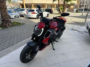 DUCATI DIAVEL V4 ROSSO