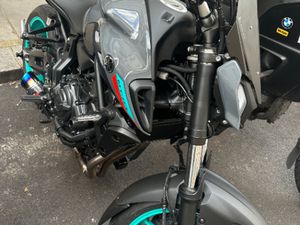 EXCELLENT YAMAHA MT07 LIKE BRAND NEW VERY LOW MILES FOR SALE.