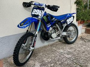 YAMAHA YZ 250