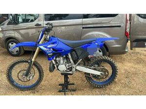 VENDO YAMAHA YZ 250 (2019 - 20) USATA A LAINATE (CODICE 9912018) - MOTO.IT