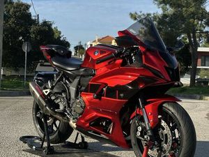 2022 YAMAHA YZF- R7 AMORA