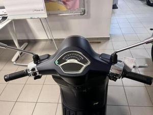 VESPA PRIMAVERA 50 LED USB LM