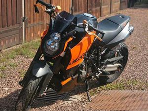 KTM SUPERDUKE 990