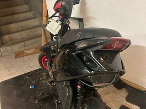 ZIP 2 MIT 125 CCM 2 TAKT MIT SP VERKLEIDUNG