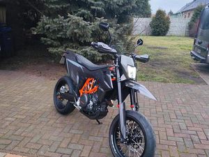 KTM SMCR 690