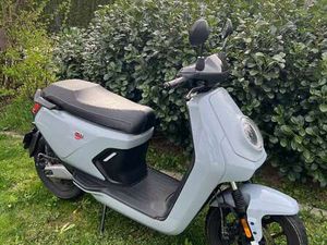 50KM/H E-MOPED. NIU