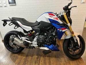 ŚLICZNE BMW F 900 R 24R FULL. BEZWYPADEK RAWICZ OSIEDLE 350 LECIA RAWICZA
