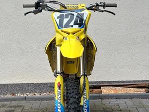SUZUKI RMZ 250 2018 MX MOTOCROSS - TOP GEPFLEGT MIT VIELEN TEILEN