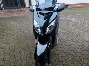 YAMAHA X MAX 125