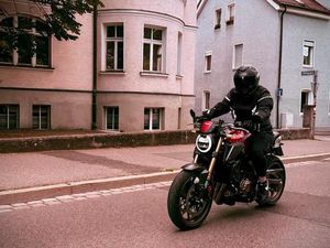 HONDA CB650R 48PS
