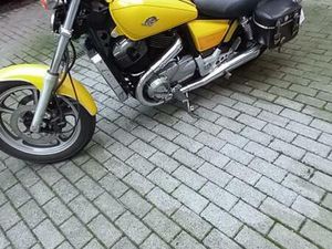 HONDA SC18 - VT 1100