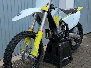HUSQVARNA FC 450 2024 15 BH NEUWERTIG MOTOCROSS