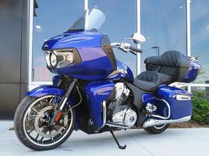 2023 INDIAN MOTORCYCLE PURSUIT LIMITED WITH PREMIUM PACKAGE SPIR