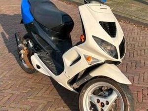 PEUGEOT SPEEDFIGHT 70CC BROM — SCOOTERS | PEUGEOT — MARKTPLAATS